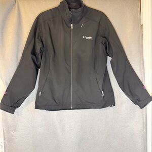 Columbia Black Ski & Snow Jacket with Fleece Lining. Very Good Condition.